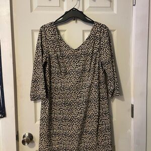 Chic Leopard Print Dress